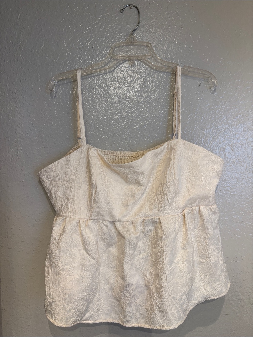 SHEIN Cream Textured Spaghetti-Strap Peplum Camisole Sz 3X Paisley Boho Chic Top